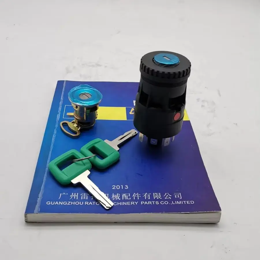 Excavator Diesel Engine Parts A35D L120E Starter Switch Ignition Key 15082295 VOE15082295 04822301 VOE04822301
Excavator Diesel Engine Parts A35D L120E Starter Switch Ignition Key 15082295 VOE15082295 04822301 VOE04822301