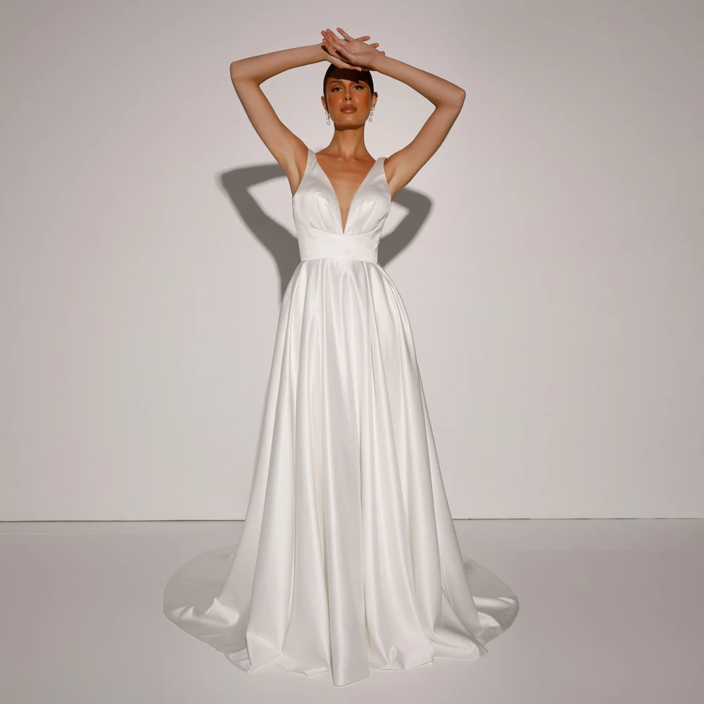 Simple Deep V Neck Wedding Dresses Wide Straps Sleeveless Bridal Grown Open Back Sweep Satin A Line Button Vestidos De Novia
Simple Deep V Neck Wedding Dresses Wide Straps Sleeveless Bridal Grown Open Back Sweep Satin A Line Button Vestidos De Novia