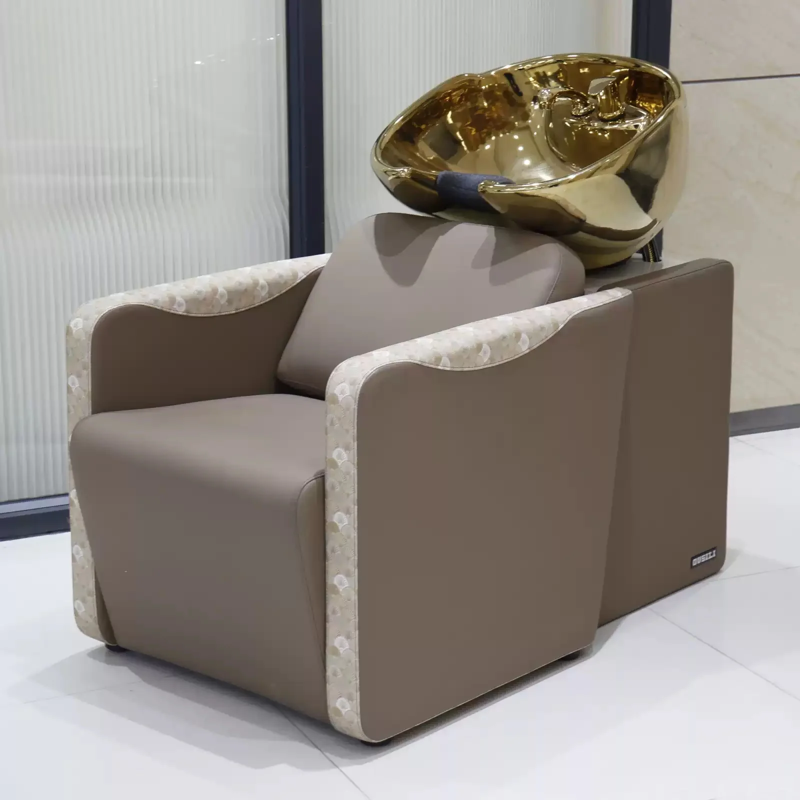 Beauty Wholesale Barber Backwash Shampoo Unit Hair Salon Washing Chair Head Spa Shampoo Bed For Sale
Beauty Wholesale Barber Backwash Shampoo Unit Hair Salon Washing Chair Head Spa Shampoo Bed For Sale