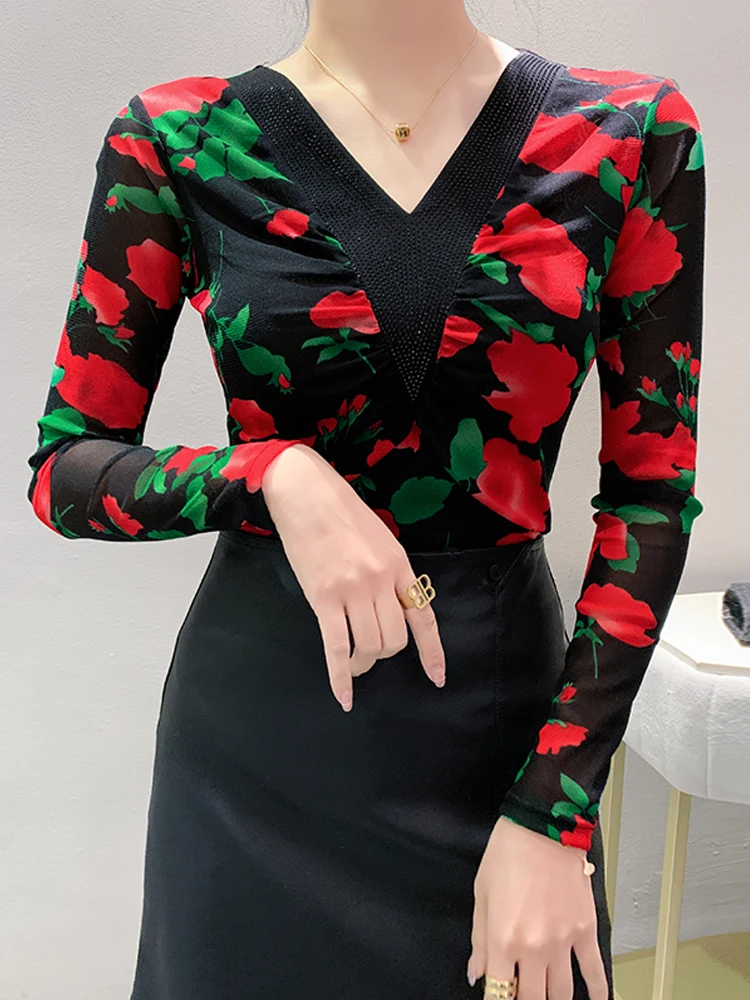European Clothes Tshirt Women Sexy V Necks Shiny Diamonds Print Slim Mesh Top Long Sleeve Tee Autumn Winter T38051JC
European Clothes Tshirt Women Sexy V Necks Shiny Diamonds Print Slim Mesh Top Long Sleeve Tee Autumn Winter T38051JC