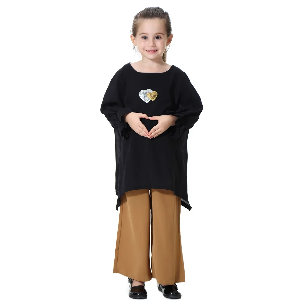 New Fashion Girls Two Piece Set Muslim Children Robe Ramadan Arab Islamic Clothing Harem Pants Set Loose Style Muslim Suits
New Fashion Girls Two Piece Set Muslim Children Robe Ramadan Arab Islamic Clothing Harem Pants Set Loose Style Muslim Suits