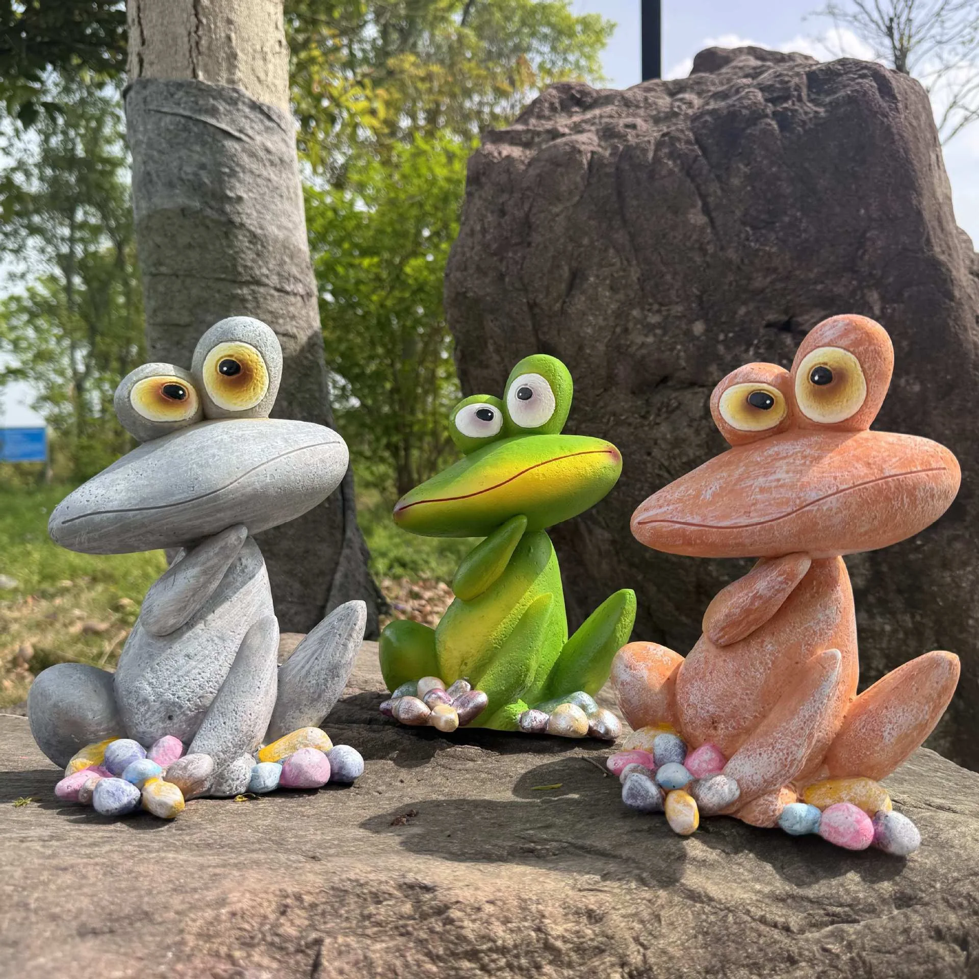 Resin Crooked-Beaked Frog Ornament Creative and Unique Outdoor Garden Frog Ornament Home Decor Desktop
Resin Crooked-Beaked Frog Ornament Creative and Unique Outdoor Garden Frog Ornament Home Decor Desktop