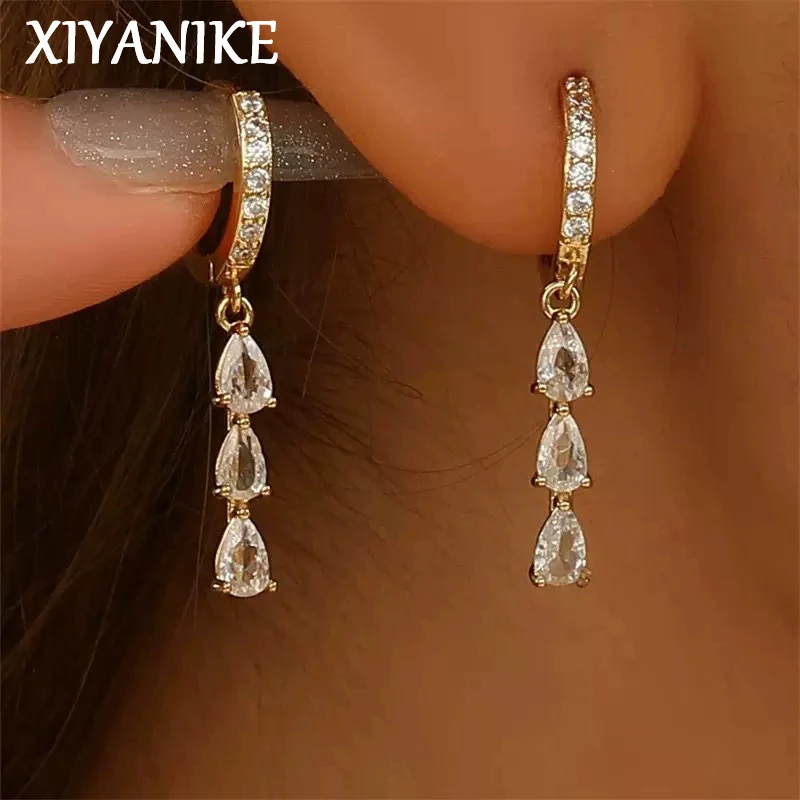 XIYANIKE Shiny Rhinestone Waterdrop Tassel Ear Buckle Drop Earrings For Women Girl Fashion New Jewelry Accessories Gift Party
XIYANIKE Shiny Rhinestone Waterdrop Tassel Ear Buckle Drop Earrings For Women Girl Fashion New Jewelry Accessories Gift Party