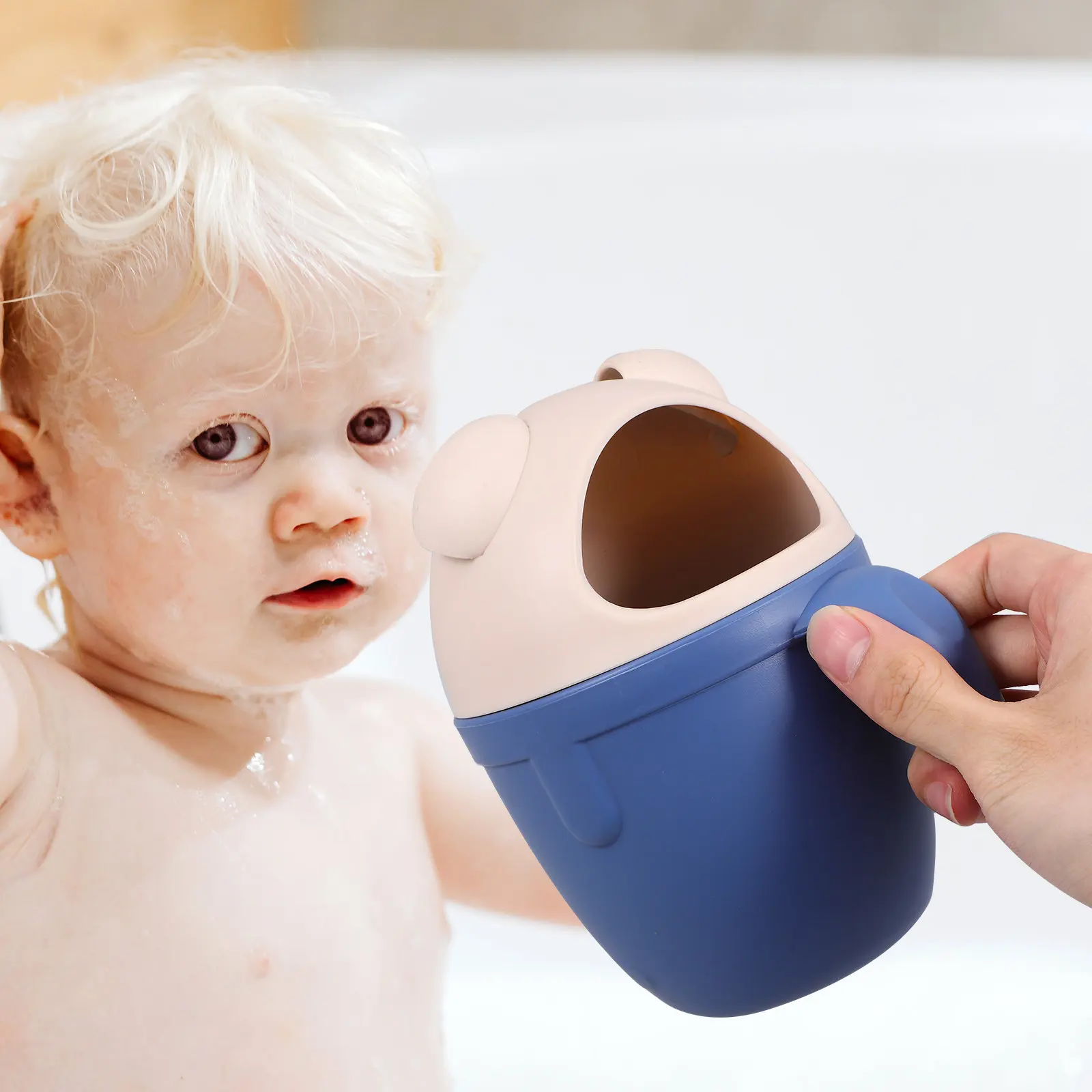 Baby Bath Rinse Cup Shampoo Scoop Sprinkler Green Cartoon Pig Design Large Capacity Waterfall Baby Shower Supplies Newborn Bath
Baby Bath Rinse Cup Shampoo Scoop Sprinkler Green Cartoon Pig Design Large Capacity Waterfall Baby Shower Supplies Newborn Bath