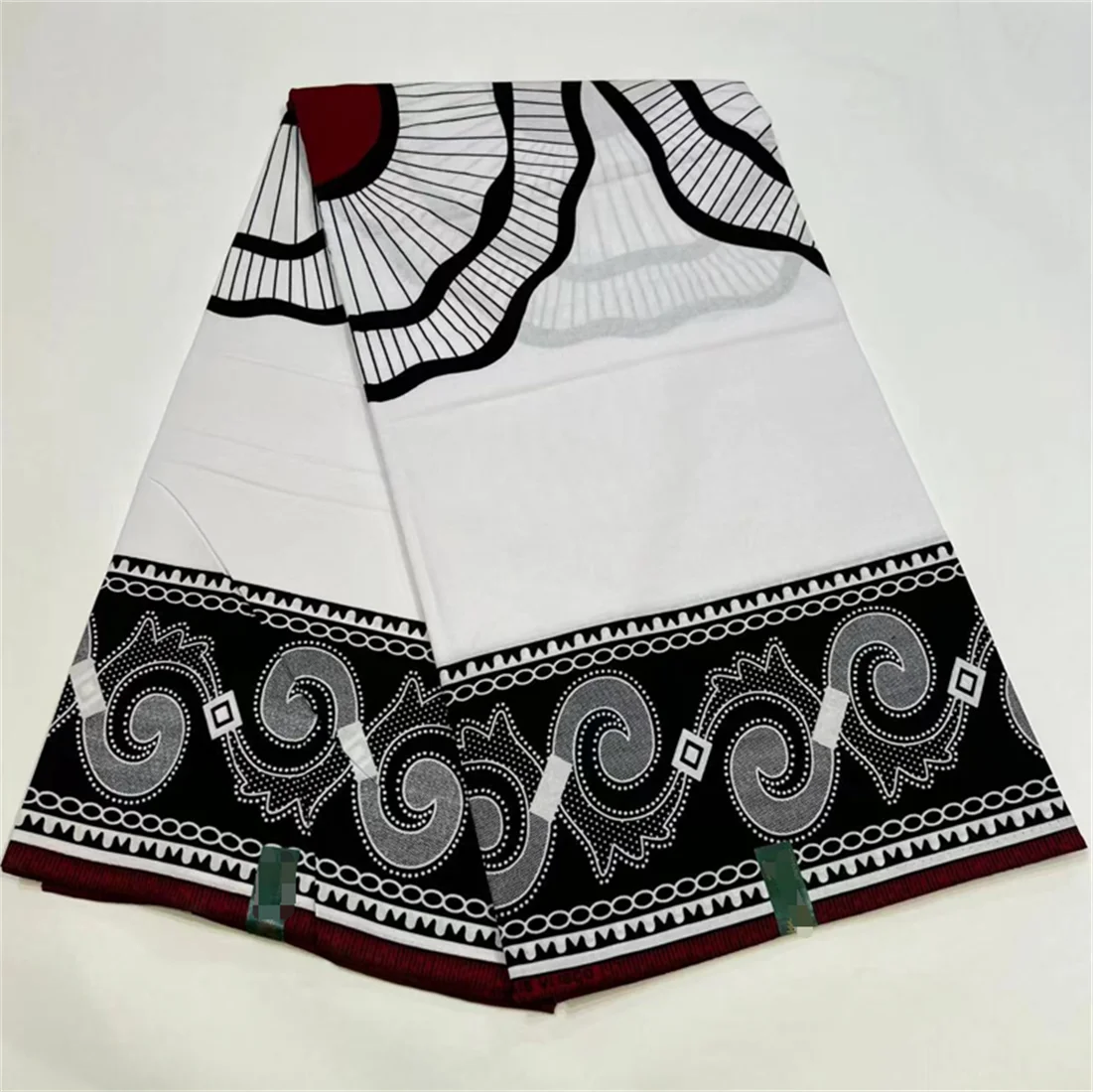 Ankara Wax Print Fabric High Quality African Wax Real Fabric 100% Cotton Soft African Guaranteed Veritable Real Wax for Dresses
Ankara Wax Print Fabric High Quality African Wax Real Fabric 100% Cotton Soft African Guaranteed Veritable Real Wax for Dresses