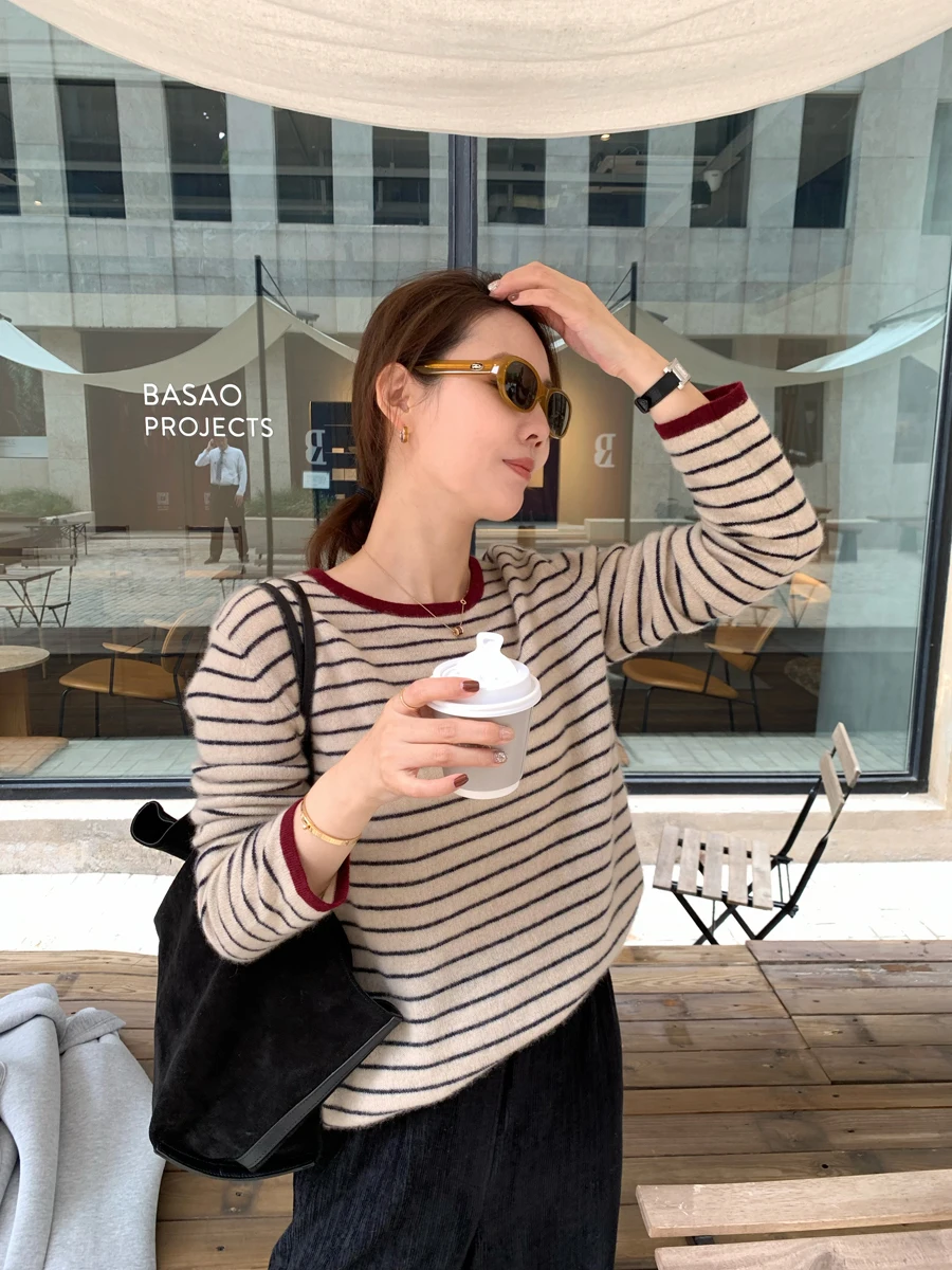 High Quali Camere Striped round Ne Sweater Casual Versatile LB Land Beige 00% Camere Long Sve Women's Knitwear
High Quali Camere Striped round Ne Sweater Casual Versatile LB Land Beige 00% Camere Long Sve Women's Knitwear