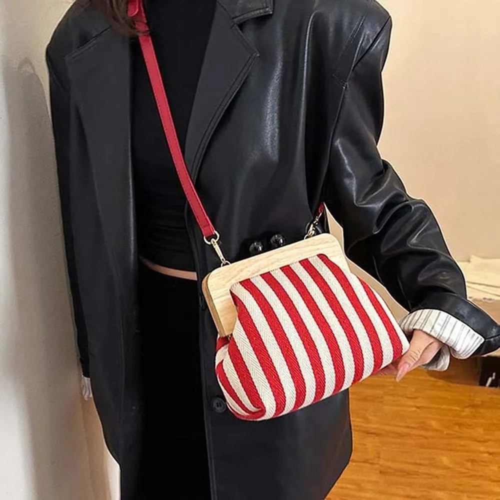 Striped Design Wooden Frame Bag Double Beads Textured Fabric Kiss Lock Pouch Soft Structure Lightweight Canvas Purse
Striped Design Wooden Frame Bag Double Beads Textured Fabric Kiss Lock Pouch Soft Structure Lightweight Canvas Purse