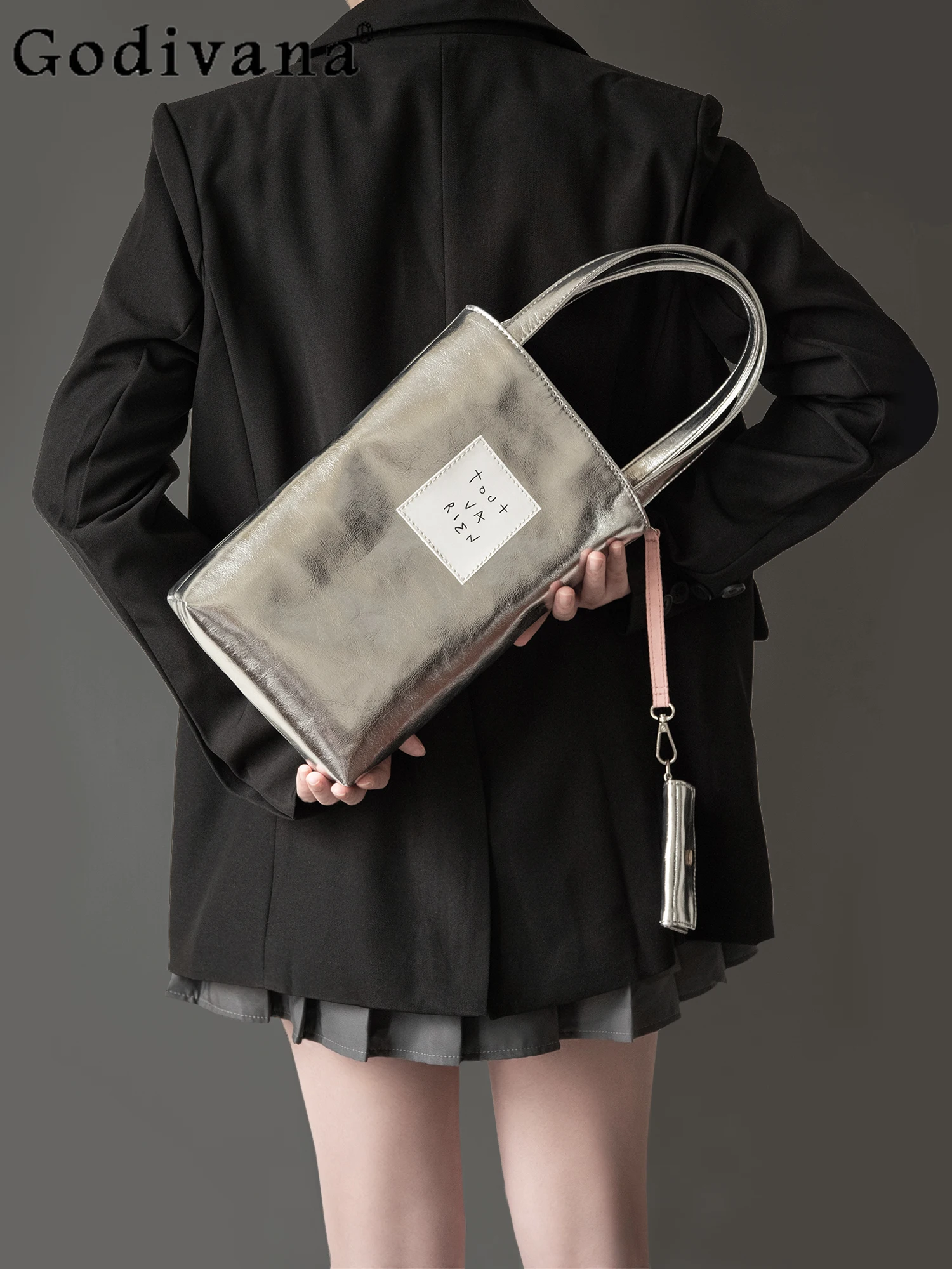 Fashion Kawaii Summer Bucket Bag Classic Casual Handbag Lightweight Crossbody Bags Commute Shoulder Women's Bag
Fashion Kawaii Summer Bucket Bag Classic Casual Handbag Lightweight Crossbody Bags Commute Shoulder Women's Bag