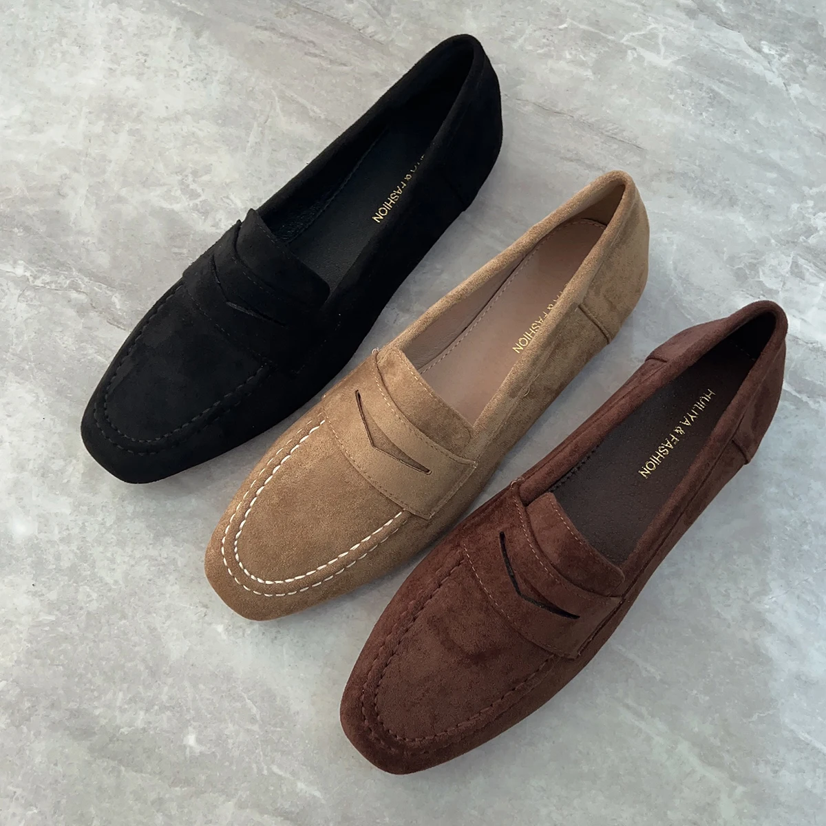 Женские бархатные лоферы на плоской подошве с квадратной головкой, модные Briti Sle, осенне-зимние удобные туфли без шнуровки
Женские бархатные лоферы на плоской подошве с квадратной головкой, модные Briti Sle, осенне-зимние удобные туфли без шнуровки