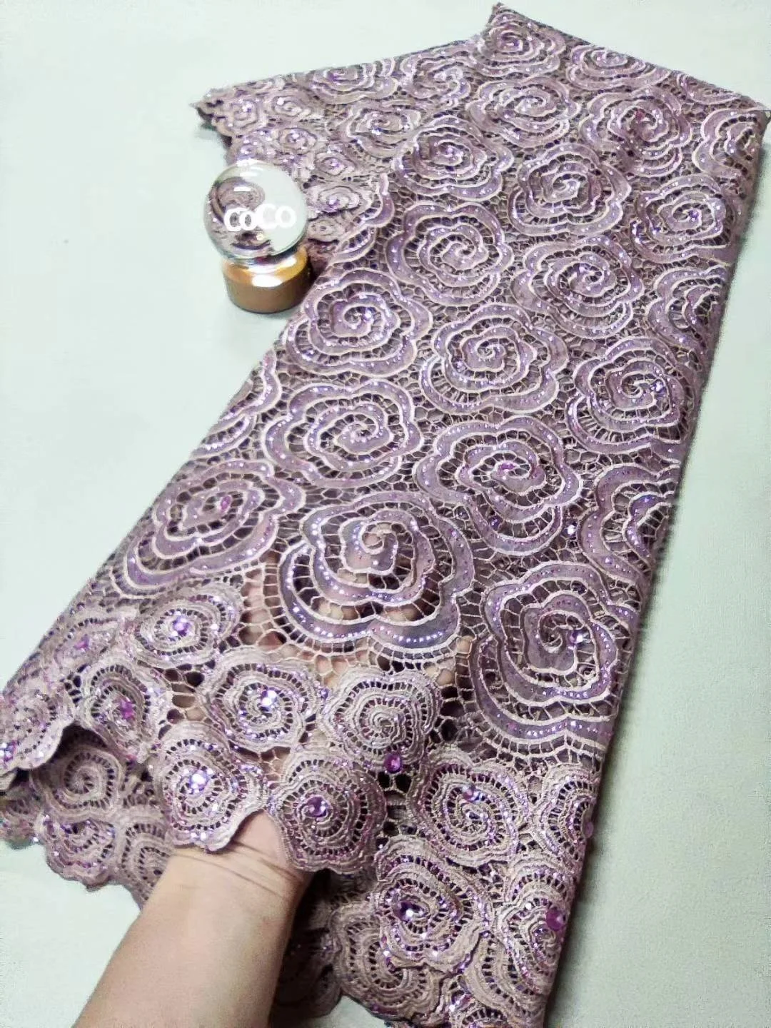 Purple 2025 High Quality Fashion French Mesh Embroidery Sequins Lace Fabric African Nigerian Beads Lace Fabric For Wedding Dress
Purple 2025 High Quality Fashion French Mesh Embroidery Sequins Lace Fabric African Nigerian Beads Lace Fabric For Wedding Dress