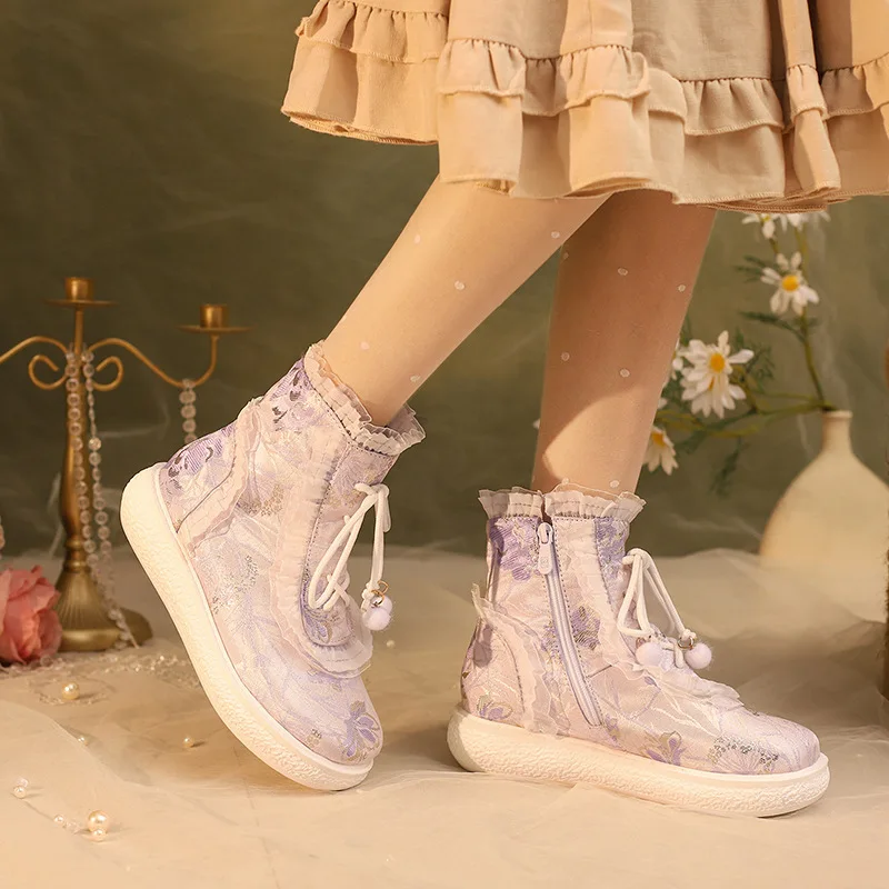 New Chinese Style 2024 Autumn/winter Sweet Lace Edge Boots Hanfu Flat Bottomed Low Cut Lolita Women's Boots
New Chinese Style 2024 Autumn/winter Sweet Lace Edge Boots Hanfu Flat Bottomed Low Cut Lolita Women's Boots