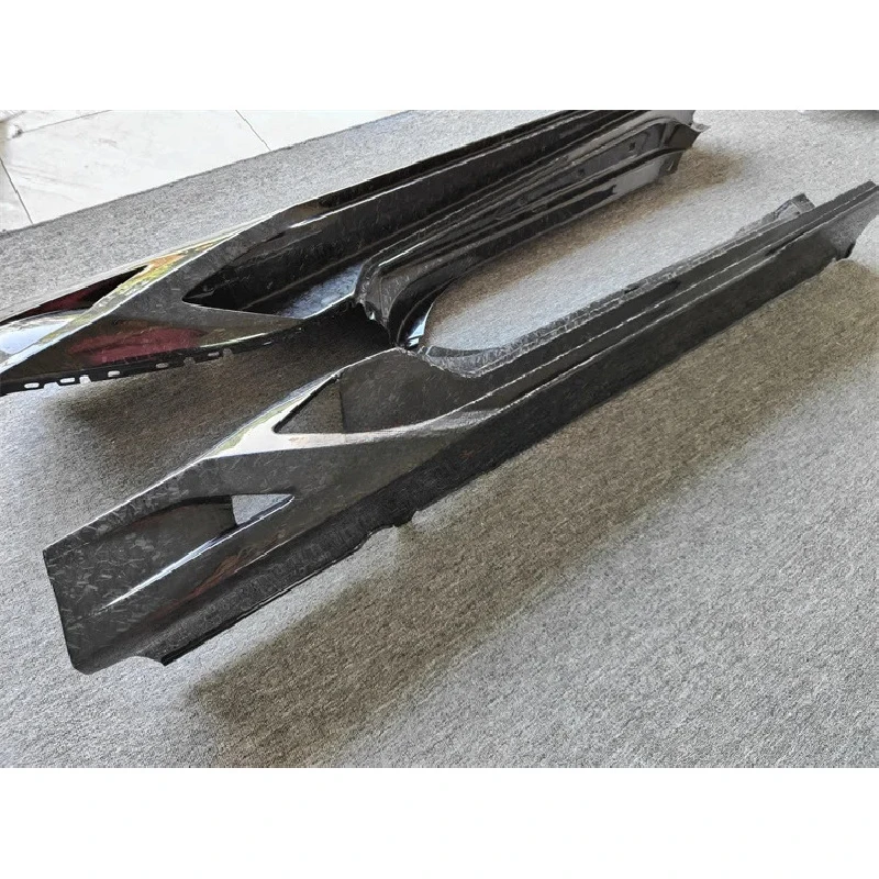 Высококачественные карбоновые боковые юбки для Huracan LP580 LP610
Высококачественные карбоновые боковые юбки для Huracan LP580 LP610