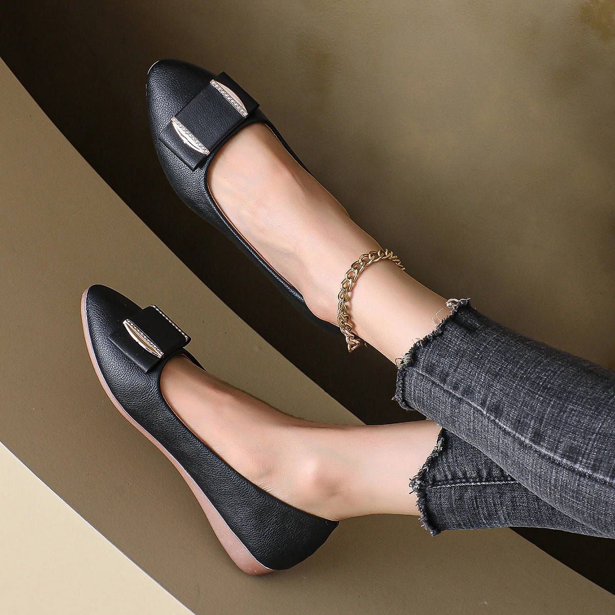 2024 New Shoes for Women Loafers Butterfly-Knot Breathable Flats Slip on Shallow Luxury Shoes Fashion Elegant Office Women Shoes
2024 New Shoes for Women Loafers Butterfly-Knot Breathable Flats Slip on Shallow Luxury Shoes Fashion Elegant Office Women Shoes