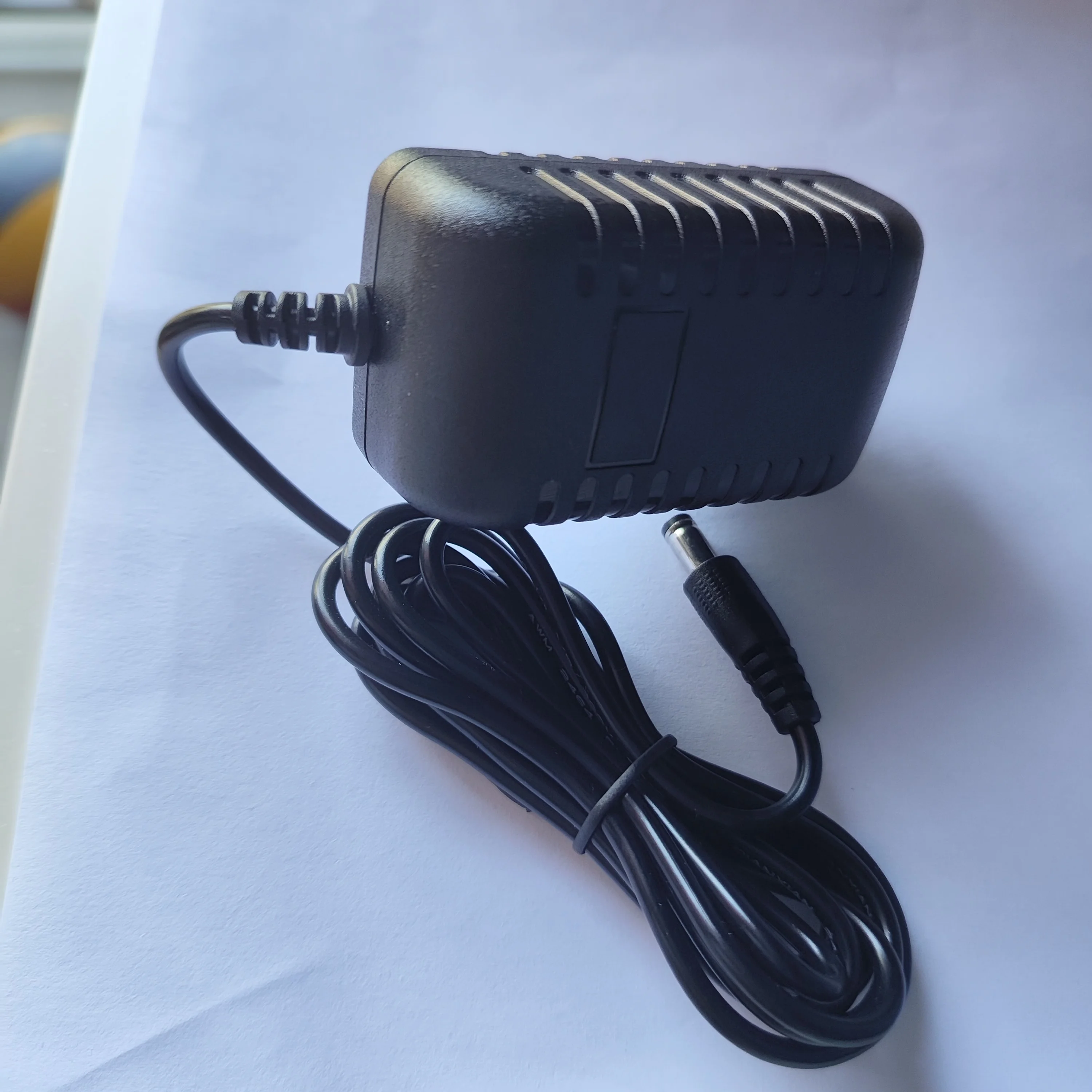 Адаптер переменного и постоянного тока для Lintratek AA23-GDW 2G 3G 4G 900/1800/2100 МГц AA23GDW Мобильный усилитель Повторитель телефона Блок питания Зарядное устройство Блок питания
Адаптер переменного и постоянного тока для Lintratek AA23-GDW 2G 3G 4G 900/1800/2100 МГц AA23GDW Мобильный усилитель Повторитель телефона Блок питания Зарядное устройство Блок питания