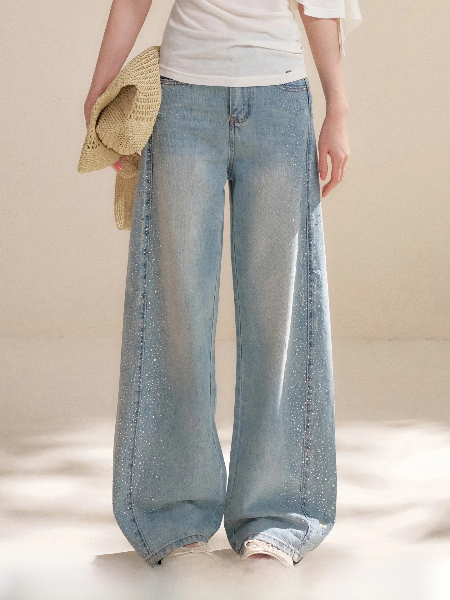 Kroche Glittering Moonlight Heavy-duty Rhinestone Loose Wide-leg Jeans Women's Natural Waist Cotton Denim Spring Season
Kroche Glittering Moonlight Heavy-duty Rhinestone Loose Wide-leg Jeans Women's Natural Waist Cotton Denim Spring Season