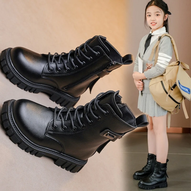 Зимние детские ботинки, новинка 2025 года, британские зимние ботинки, повседневные короткие сапоги для девочек, противоскользящие универсальные ботинки унисекс для девочек, детские осенние сапоги
Зимние детские ботинки, новинка 2025 года, британские зимние ботинки, повседневные короткие сапоги для девочек, противоскользящие универсальные ботинки унисекс для девочек, детские осенние сапоги