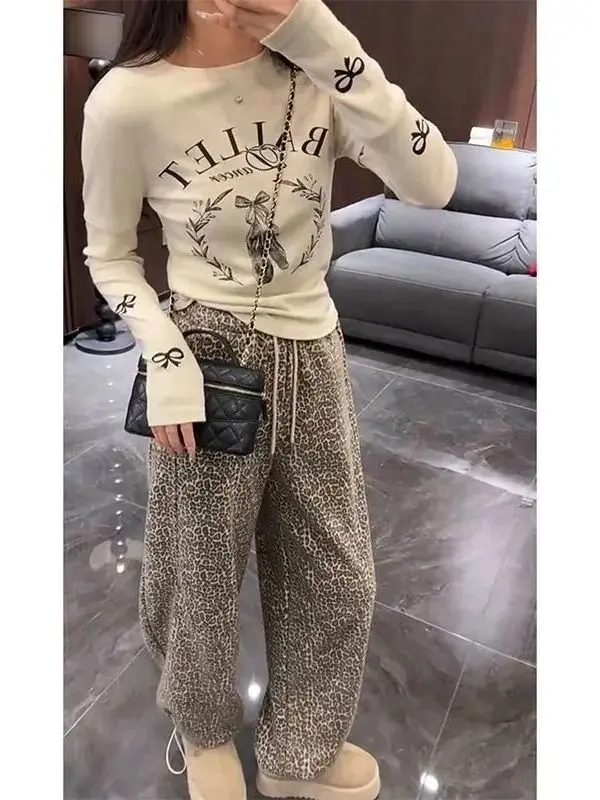 Fashionable European Style Women's Long Sleeve T-Shirt And Leopard Print Loose Waist Pants Two-Piece Set Spring 2026
Fashionable European Style Women's Long Sleeve T-Shirt And Leopard Print Loose Waist Pants Two-Piece Set Spring 2026