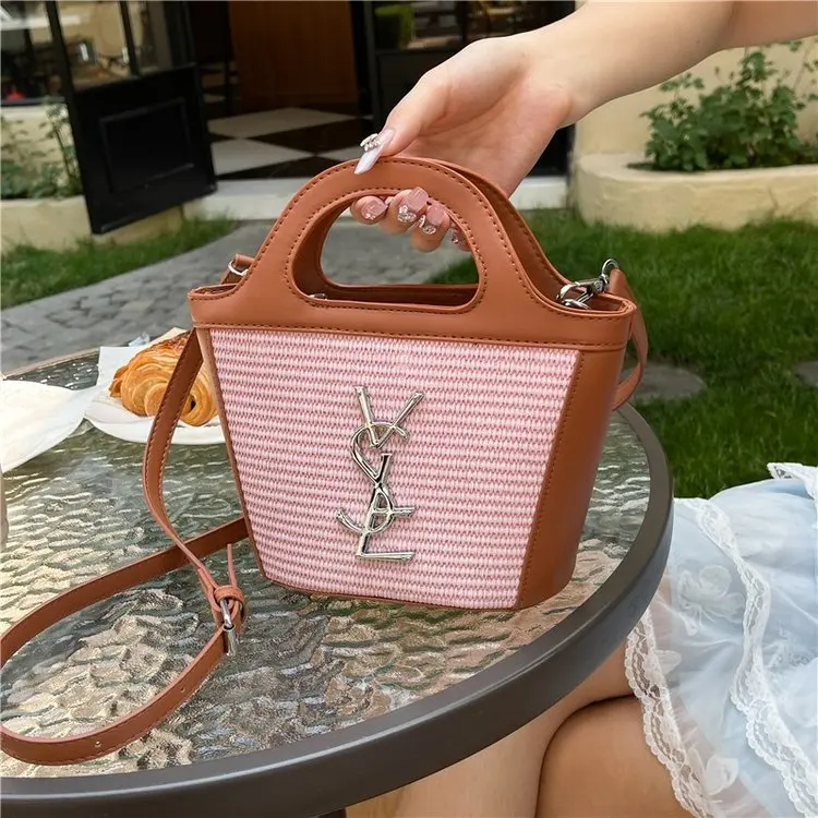 Summer Natural Straw Crossbody Bag 2025 Bohemian Alphabet Print Shoulder Bag,Lightweight Portable Purse for Beach/Vacation/Daily
Summer Natural Straw Crossbody Bag 2025 Bohemian Alphabet Print Shoulder Bag,Lightweight Portable Purse for Beach/Vacation/Daily