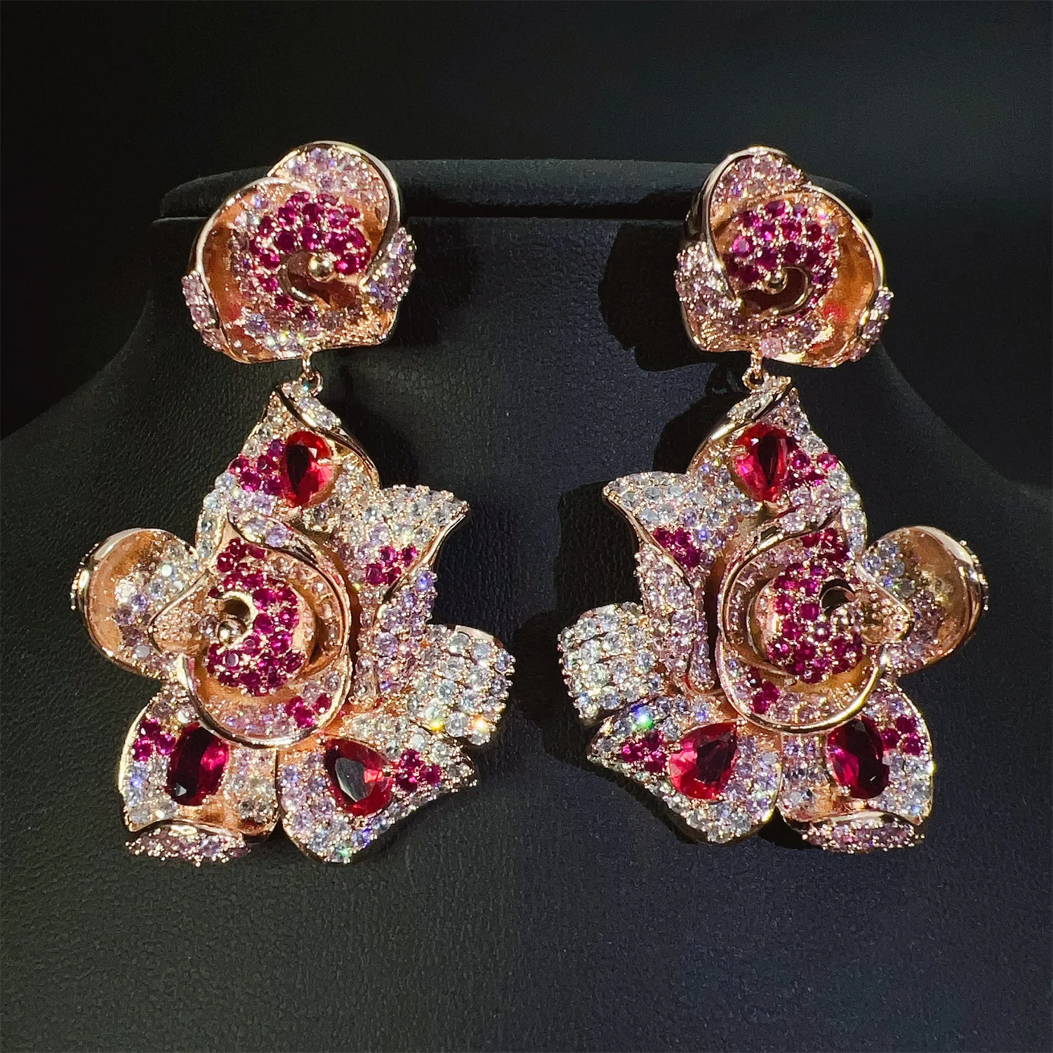 Gorgeous Earrings Big Flower Red Purple Blue Yellow Zircon Wedding Bride Earrings Luxury Jewelry Gown Dinner Party Anniversary
Gorgeous Earrings Big Flower Red Purple Blue Yellow Zircon Wedding Bride Earrings Luxury Jewelry Gown Dinner Party Anniversary