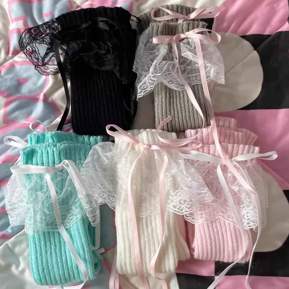 Women's Y2k Kawaii White Black Leg Warmers Japanese Leg Warmer Gothic Harajuku Cute socks
Women's Y2k Kawaii White Black Leg Warmers Japanese Leg Warmer Gothic Harajuku Cute socks