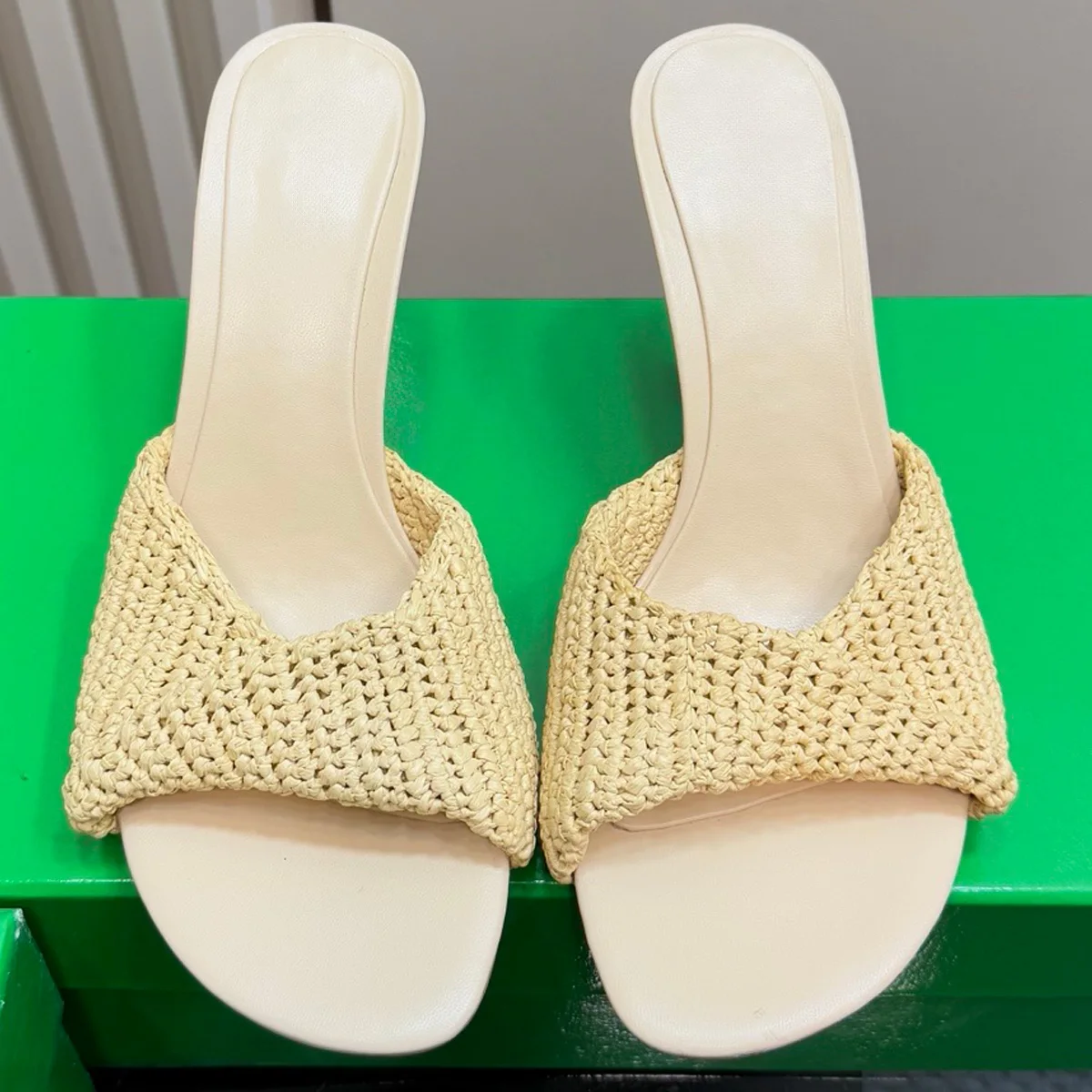2026 Women's Woven Raffia Square Toe Mule Slides, Elegant High Heel Slip-On Sandals for Summer Vacation & Dating YYT25032306
2026 Women's Woven Raffia Square Toe Mule Slides, Elegant High Heel Slip-On Sandals for Summer Vacation & Dating YYT25032306