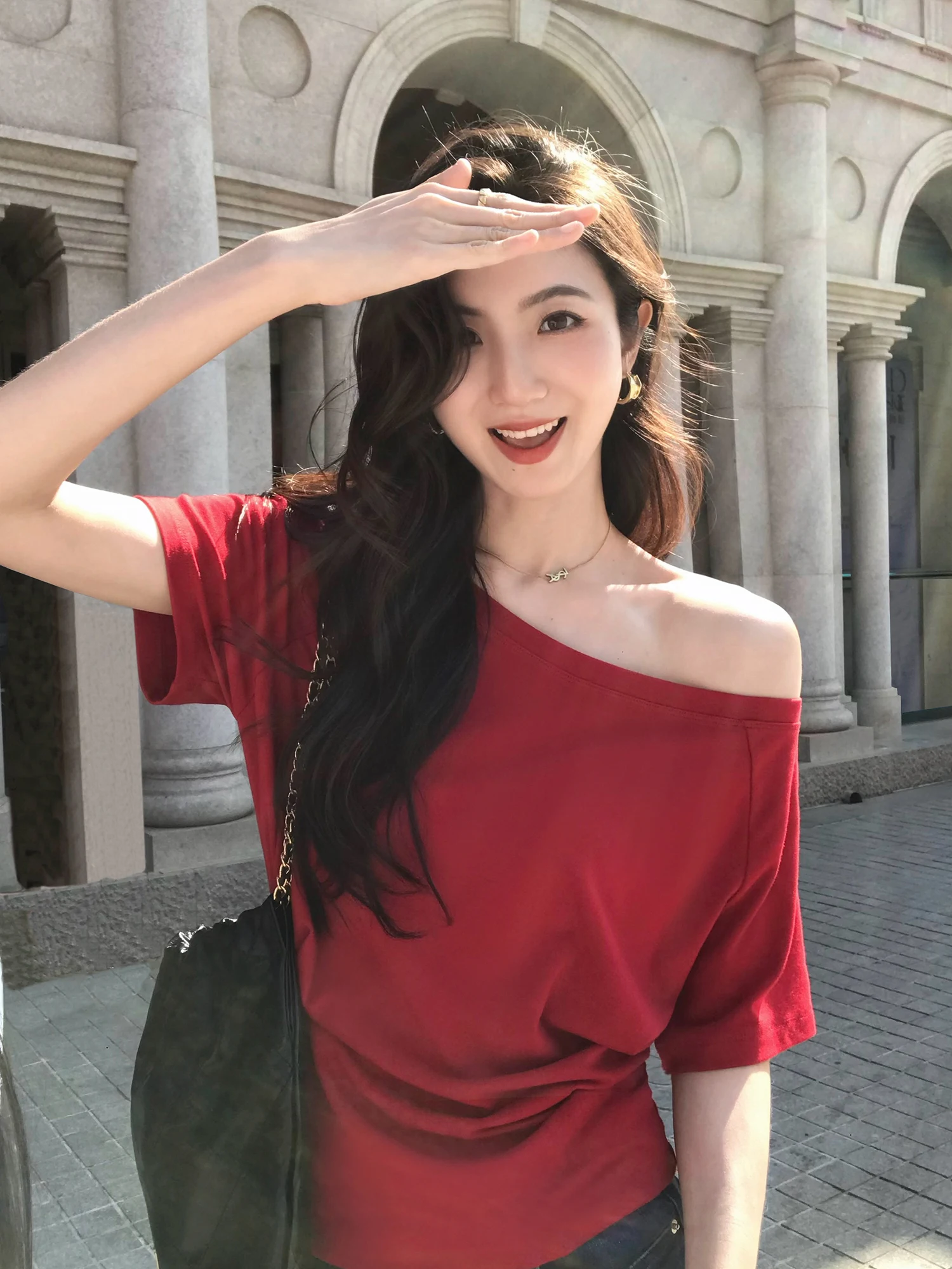 Mulvan Oversized oulder Bared Svel Casual Top Faionable Sli Women's Knitwear Gauze Fibers Summer T irt
Mulvan Oversized oulder Bared Svel Casual Top Faionable Sli Women's Knitwear Gauze Fibers Summer T irt