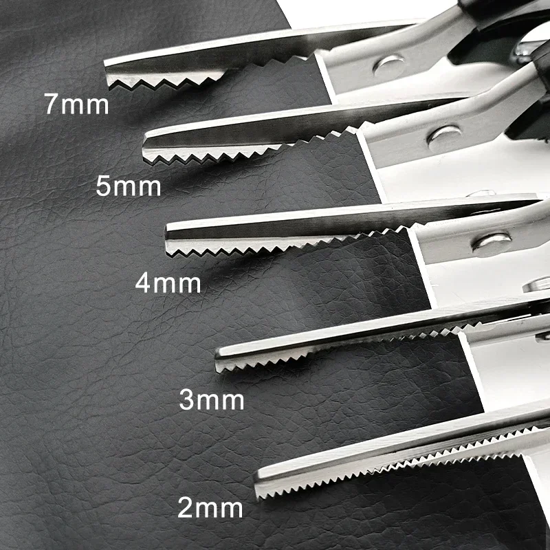 23.5cm Pinking Shears Handled Professional Stainless Steel Dressmaking Sewing Craft Scissors Zig Zag Fabric Decorative Edge Tool
23.5cm Pinking Shears Handled Professional Stainless Steel Dressmaking Sewing Craft Scissors Zig Zag Fabric Decorative Edge Tool