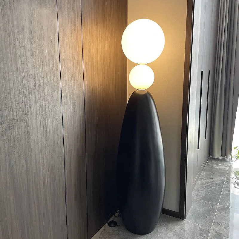 Simple Gourd Floor Lamp Modern Nordic Artistic Led Light Luminaires for Living Room Bedroom Study Decorative Standing Light
Simple Gourd Floor Lamp Modern Nordic Artistic Led Light Luminaires for Living Room Bedroom Study Decorative Standing Light
