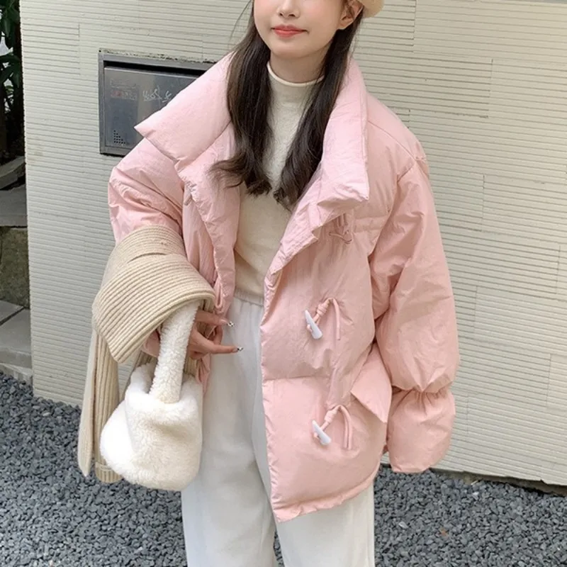Japanese Cotton Jacket Women's Short Winter Korean Version Loose Button Cotton Jacket Bread Jacket Loose Cute Versatile Parkas
Japanese Cotton Jacket Women's Short Winter Korean Version Loose Button Cotton Jacket Bread Jacket Loose Cute Versatile Parkas