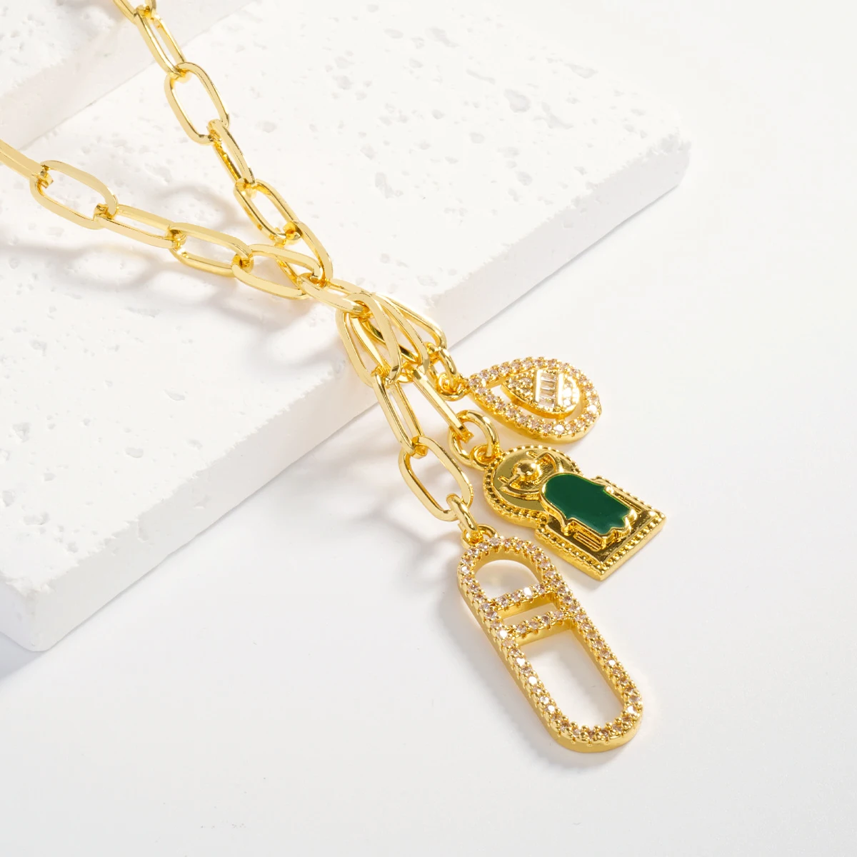 Fashion Zircon Necklace Pendant Middle East Exquisite Jewelry Arab Gold Color Luxury Necklace Simple Classic Jewelry Daily Gift
Fashion Zircon Necklace Pendant Middle East Exquisite Jewelry Arab Gold Color Luxury Necklace Simple Classic Jewelry Daily Gift