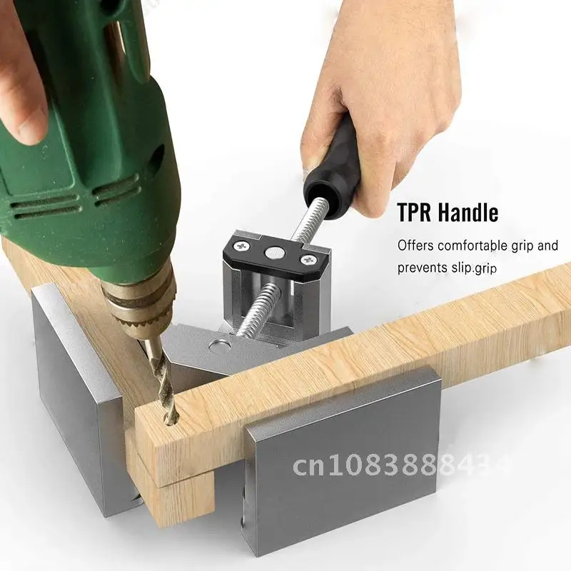 90 Degree Right Angle Clip Clamp Tool Single Handle Aluminum Alloy Corner Clamp Woodworking Frame Clip Right Angle Folder 1pcs
90 Degree Right Angle Clip Clamp Tool Single Handle Aluminum Alloy Corner Clamp Woodworking Frame Clip Right Angle Folder 1pcs