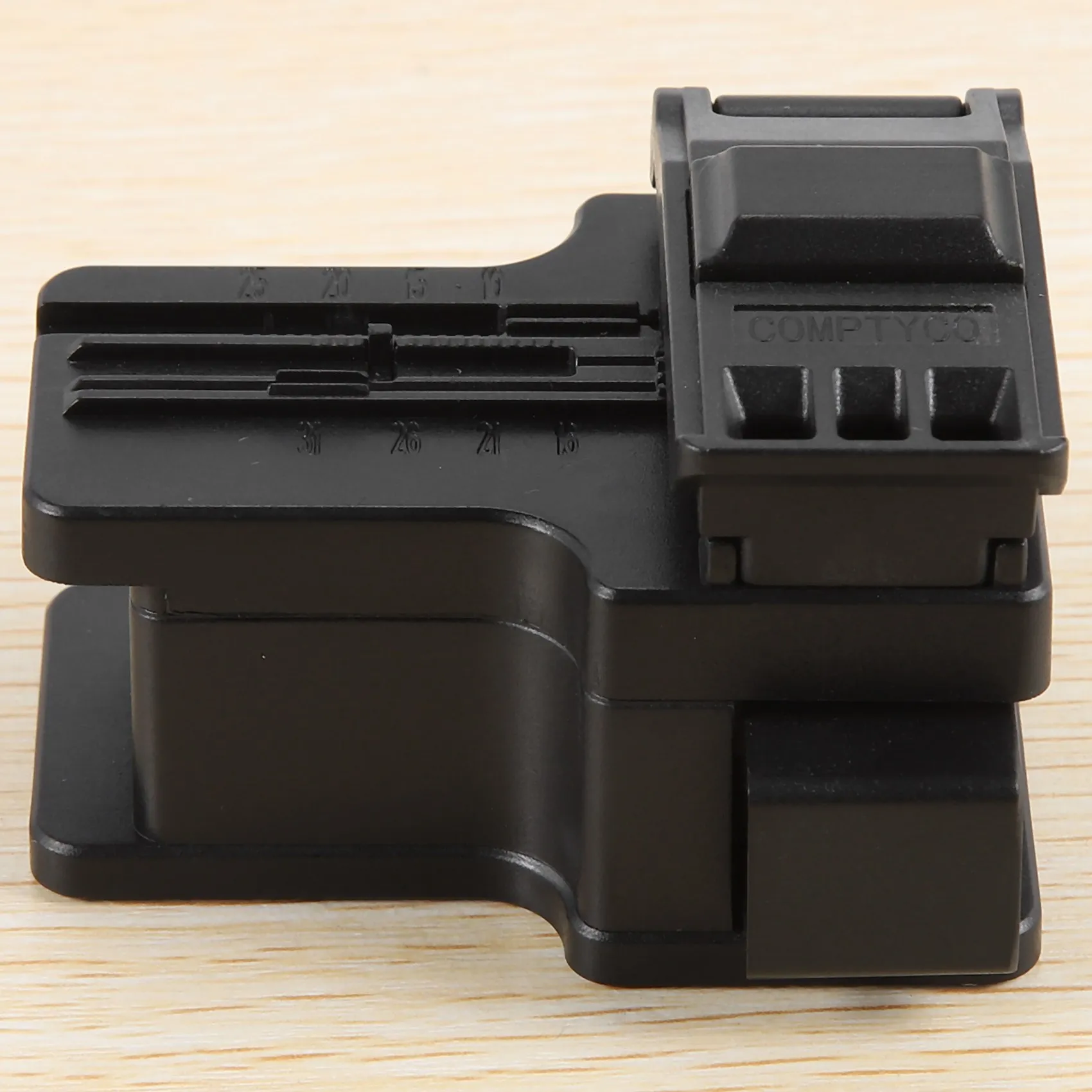 B45C COMPTYCO AUA-X01 FTTH MINI Optical Fiber Cleaver ABS Small High Precision Fiber Cutter Cable Cold Connection Cutting Tool
B45C COMPTYCO AUA-X01 FTTH MINI Optical Fiber Cleaver ABS Small High Precision Fiber Cutter Cable Cold Connection Cutting Tool