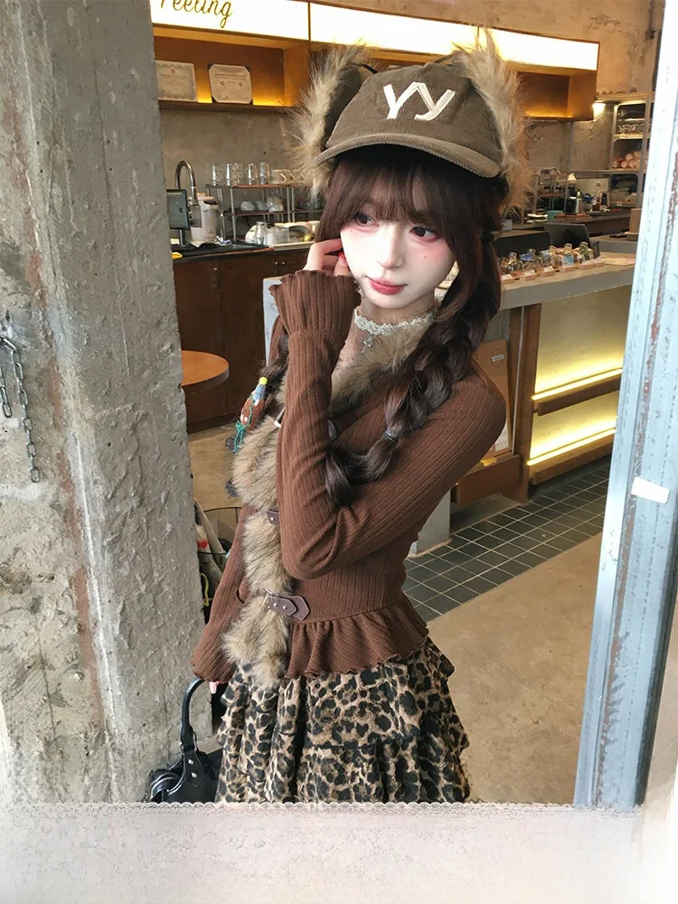 Caramel Tart Millennial Style Spicy Girl Knitted Top Set Women Spring Lace Trimmed Knitted Sweater Long Sleeve Button Style
Caramel Tart Millennial Style Spicy Girl Knitted Top Set Women Spring Lace Trimmed Knitted Sweater Long Sleeve Button Style