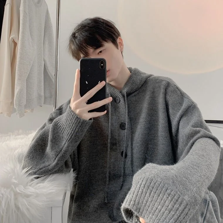 Мужской кардиган MRCYC с воротником-стойкой, свободный крой, в корейском стиле, весна-осень, модный ретро-трикотаж, верхняя одежда
Мужской кардиган MRCYC с воротником-стойкой, свободный крой, в корейском стиле, весна-осень, модный ретро-трикотаж, верхняя одежда