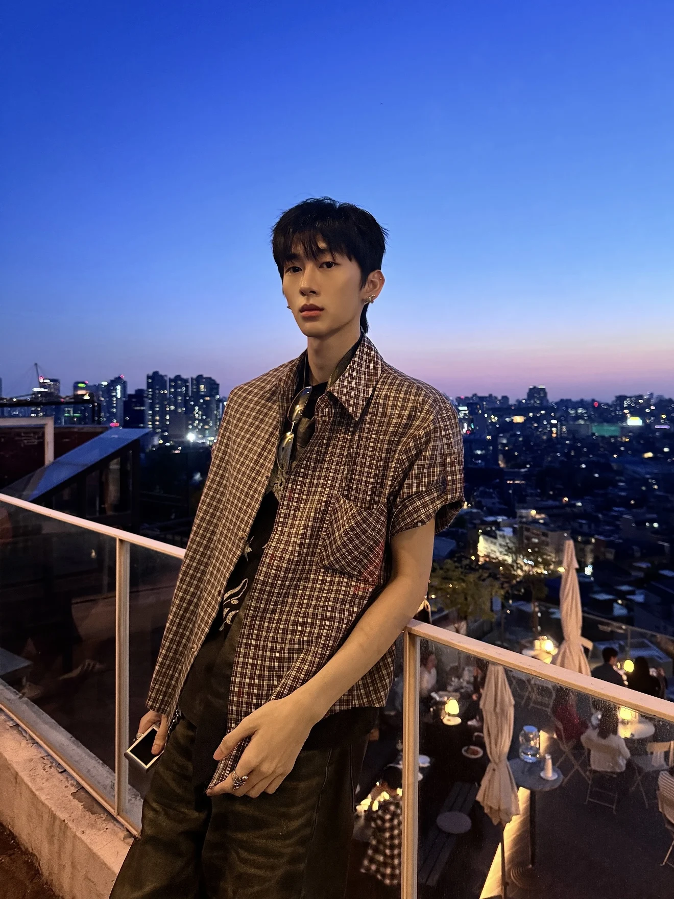 American Style Commuter Plaid Short Sleeve Shirt Men Women Summer Retro Embroidery Casual Loose Top Couple Unisex Shirt
American Style Commuter Plaid Short Sleeve Shirt Men Women Summer Retro Embroidery Casual Loose Top Couple Unisex Shirt