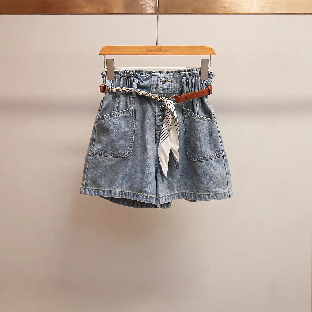 Summer New Fashion Simple Casual Style Sash High Waist A-Line Straight Leg Denim Shorts Women's Commute Style Five-Quarter Le...
Summer New Fashion Simple Casual Style Sash High Waist A-Line Straight Leg Denim Shorts Women's Commute Style Five-Quarter Le...