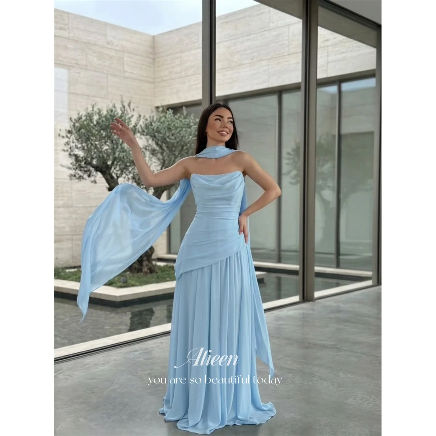 Aileen Chiffon Halter Sky Blue A-Line Evening Dress 2026 Prom Dress Elegant Glamourous Ruched Customized Robes de Soirée
Aileen Chiffon Halter Sky Blue A-Line Evening Dress 2026 Prom Dress Elegant Glamourous Ruched Customized Robes de Soirée