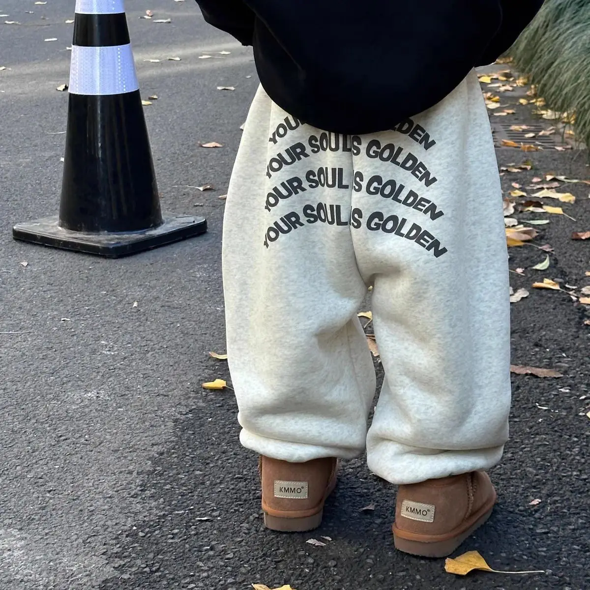 Children's Clothing Boys and Children's Korean Casual Loose Letter Printing Fleece and Thickened Thermal Sweatpants
Children's Clothing Boys and Children's Korean Casual Loose Letter Printing Fleece and Thickened Thermal Sweatpants
