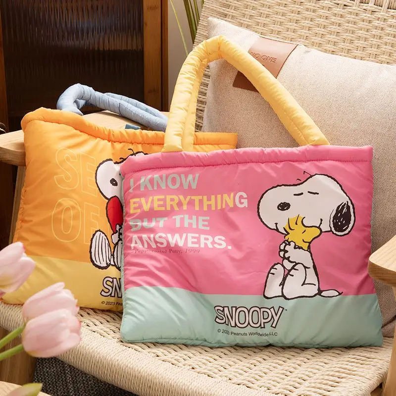 Сумка-подушка в стиле аниме «Снупи», большая вместительная сумка с героями мультфильмов для девочек, большая вместительная сумка для хранения, сумка через плечо, сумка для покупок, Рождественский подарок
Сумка-подушка в стиле аниме «Снупи», большая вместительная сумка с героями мультфильмов для девочек, большая вместительная сумка для хранения, сумка через плечо, сумка для покупок, Рождественский подарок