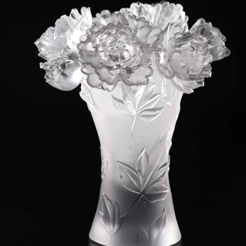 Peony vase glazed crystal, lost wax casting translucent bloom artistic luxury, home decoration wealth symbol
Peony vase glazed crystal, lost wax casting translucent bloom artistic luxury, home decoration wealth symbol