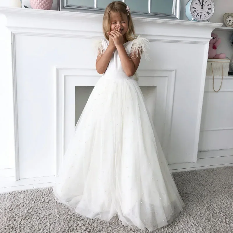 White Tulle Pearls With Bow Feather Sleeveless For Wedding Birthday Party Holy Communion Gowns Customized Flower Girl Dresses
White Tulle Pearls With Bow Feather Sleeveless For Wedding Birthday Party Holy Communion Gowns Customized Flower Girl Dresses