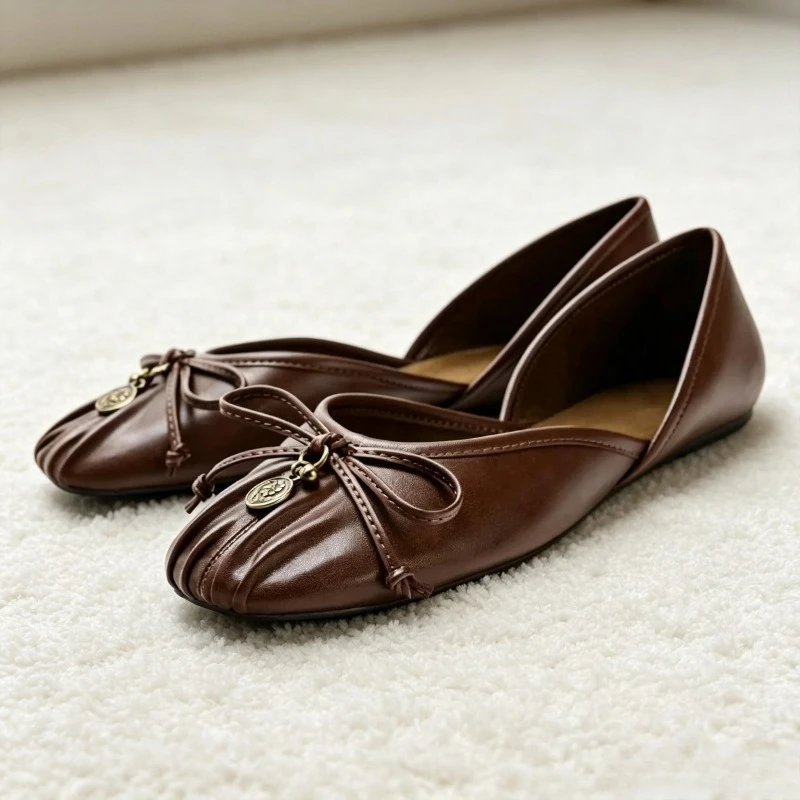 Brown Metal Detail Ballet Flats Women Fashion Round Toe Butterfly Knot Pleated Design Mary Jane Flats Light Comfort Casual Shoes
Brown Metal Detail Ballet Flats Women Fashion Round Toe Butterfly Knot Pleated Design Mary Jane Flats Light Comfort Casual Shoes