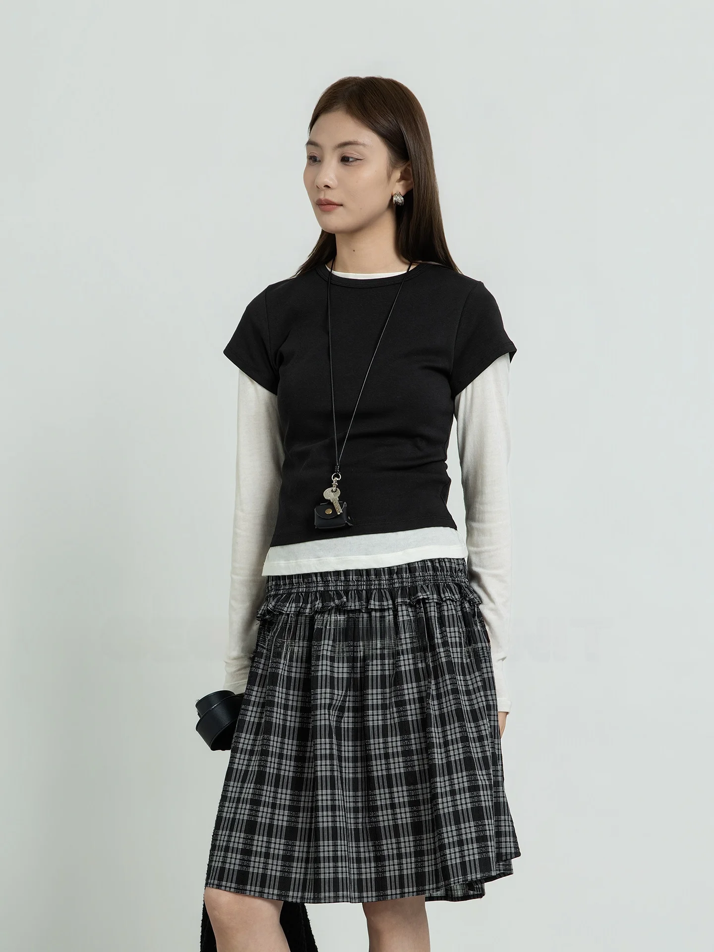 Geometric Short Sleeve T-Shirt Women's Summer Thin round Neck Half Sleeve Short Style Slim Fit White Black Top Ladies' Casual...
Geometric Short Sleeve T-Shirt Women's Summer Thin round Neck Half Sleeve Short Style Slim Fit White Black Top Ladies' Casual...