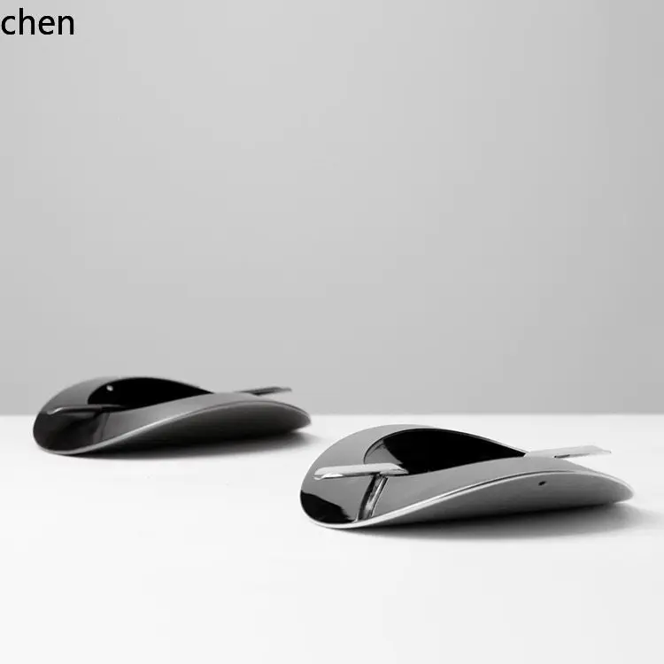 ZMLModern Minimalist Stainless Steel Cigar Ashtray Ornament for Tea Room, Study, Desktop, Home Decoration, Soft Decorative Item
ZMLModern Minimalist Stainless Steel Cigar Ashtray Ornament for Tea Room, Study, Desktop, Home Decoration, Soft Decorative Item