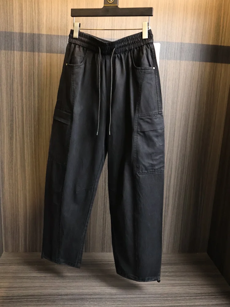 Мужские повседневные брюки прямого кроя, модные городские, весенне-осенние, легкие, рабочая одежда, с множеством карманов, приятные к телу, из смешанной ткани.
Мужские повседневные брюки прямого кроя, модные городские, весенне-осенние, легкие, рабочая одежда, с множеством карманов, приятные к телу, из смешанной ткани.