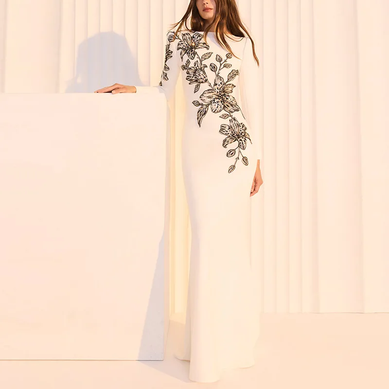 2026 European American celebrity fashion new evening gown long dress with heavy embroidery beading rhinestone vestido mujer TRAF
2026 European American celebrity fashion new evening gown long dress with heavy embroidery beading rhinestone vestido mujer TRAF