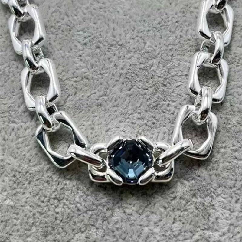 2024 Selling Exquisite High Quality UNO DE 50 Fashion Classic 925 Necklace Jewelry Romantic Holiday Gift
2024 Selling Exquisite High Quality UNO DE 50 Fashion Classic 925 Necklace Jewelry Romantic Holiday Gift