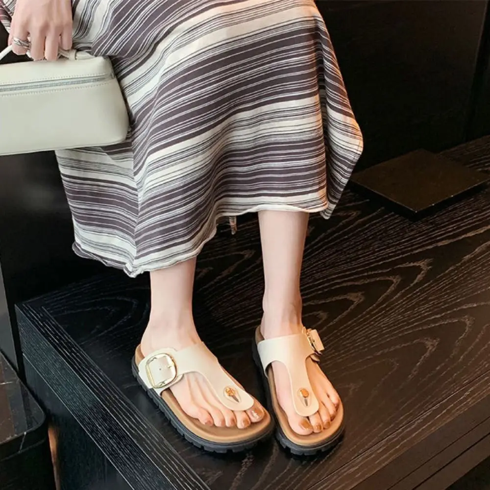 Fashion Platform Beach Flip Flops Anti Slip PVC Thick Soled Slippers Streetwear Shoes Casual Slippers Women Summer
Fashion Platform Beach Flip Flops Anti Slip PVC Thick Soled Slippers Streetwear Shoes Casual Slippers Women Summer