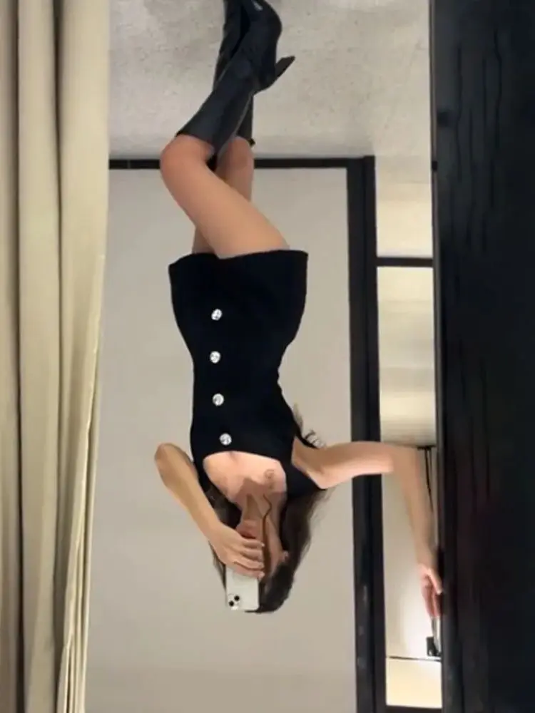 HH Women Fashion Shoulder Pad Belt Decoration Button Short Jumpsuits Women Sexy Solid Sleeveless Zipper Slim Jumpsuit Mujer
HH Women Fashion Shoulder Pad Belt Decoration Button Short Jumpsuits Women Sexy Solid Sleeveless Zipper Slim Jumpsuit Mujer