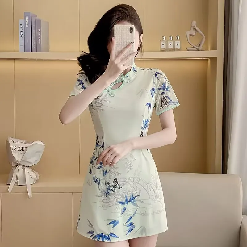 Chinese Style Retro Cheongsam Set Flower Print Slim Waist Two-Piece Female Dress Elegant Retro Women Clothing Female Fashion
Chinese Style Retro Cheongsam Set Flower Print Slim Waist Two-Piece Female Dress Elegant Retro Women Clothing Female Fashion